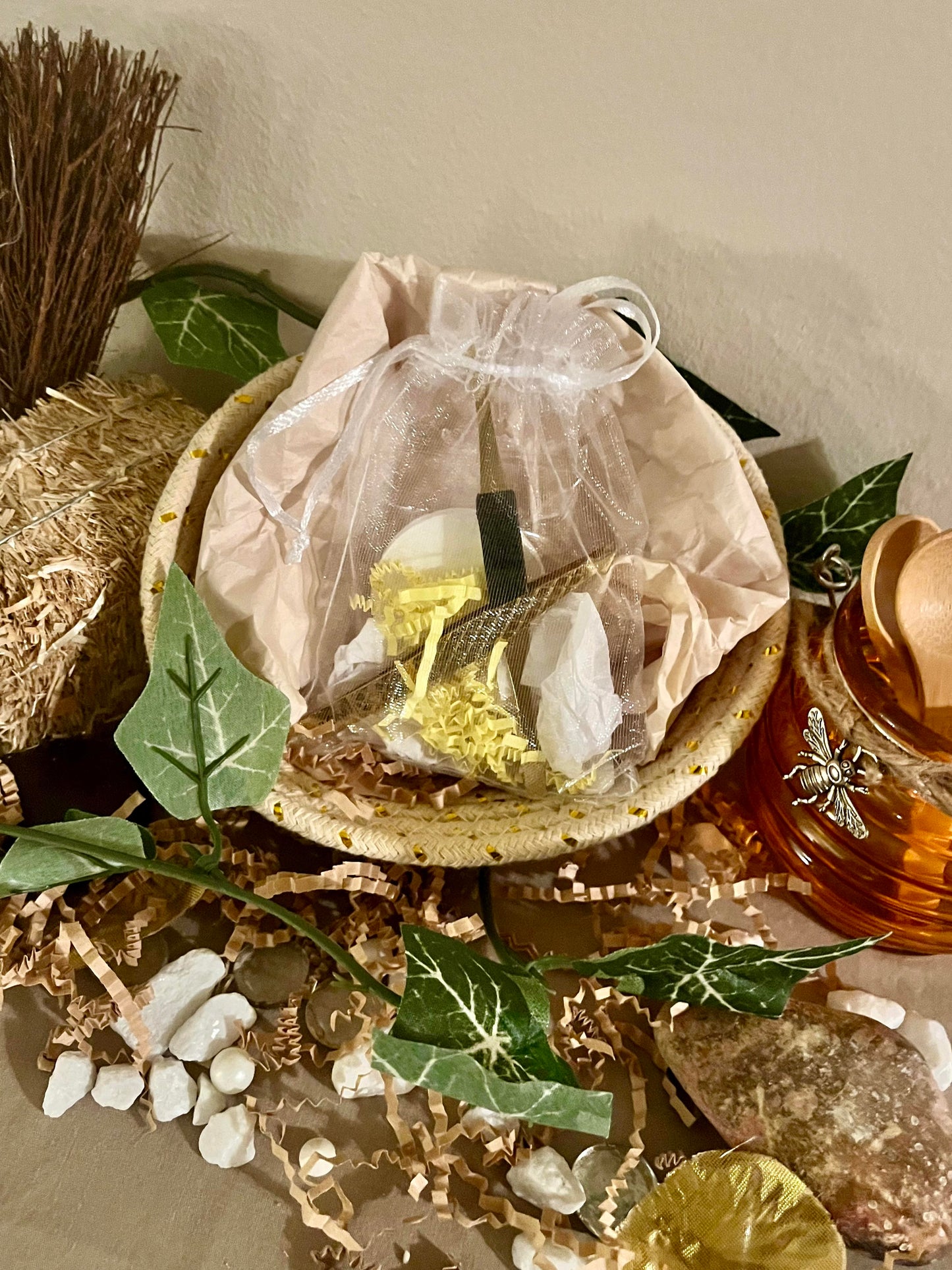 Tweezers & Nail Cleaner